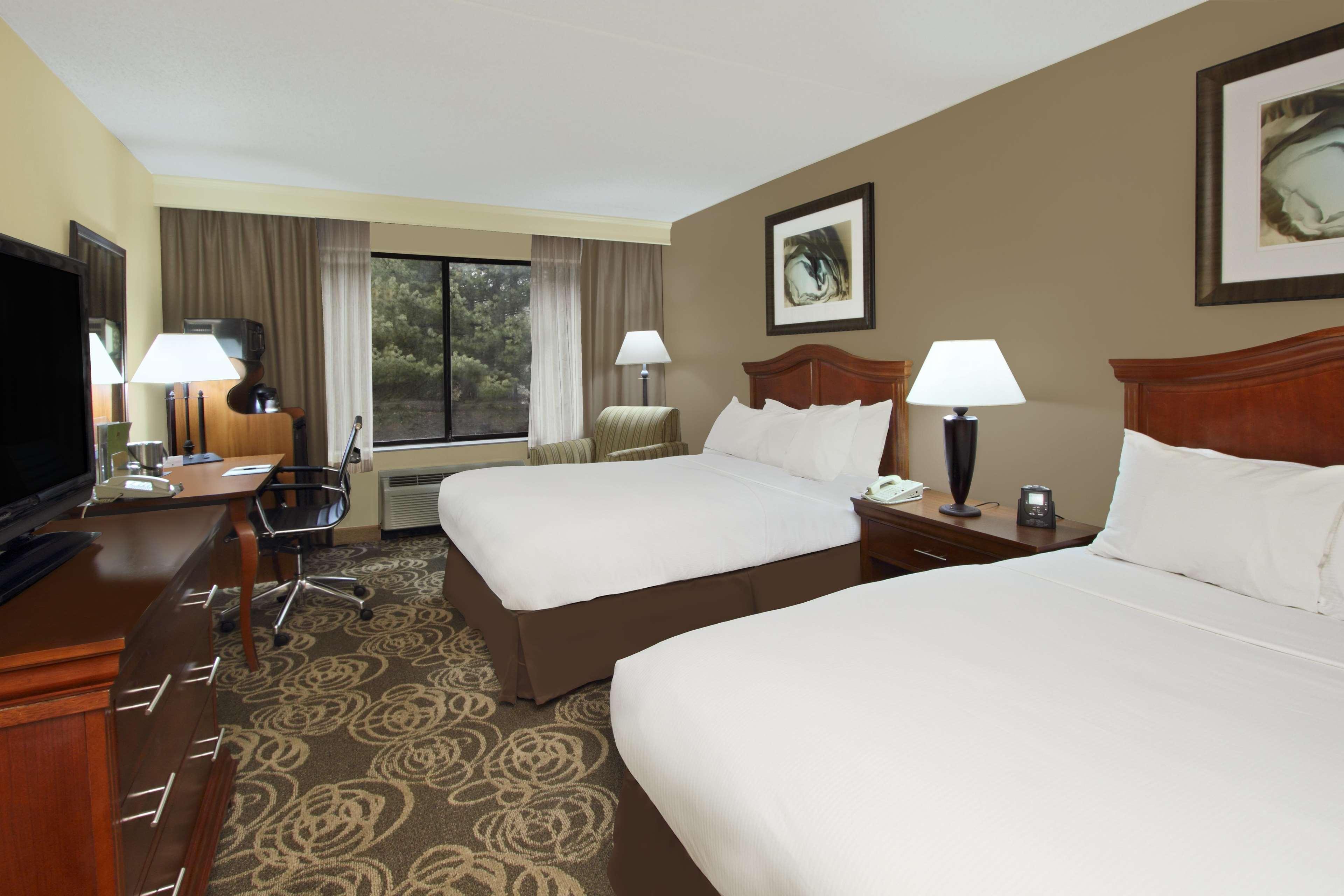 Doubletree By Hilton Mahwah Exterior foto