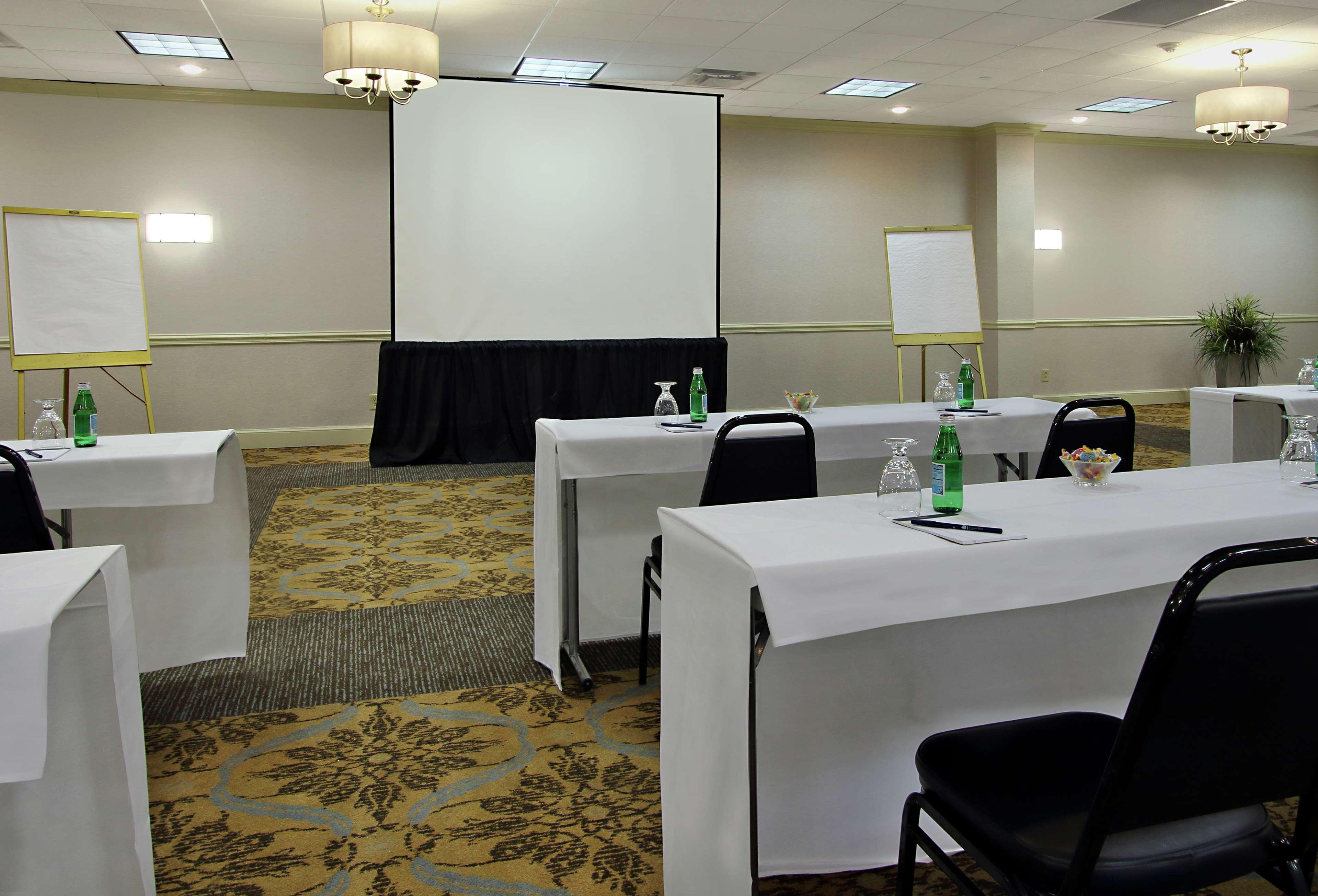 Doubletree By Hilton Mahwah Exterior foto