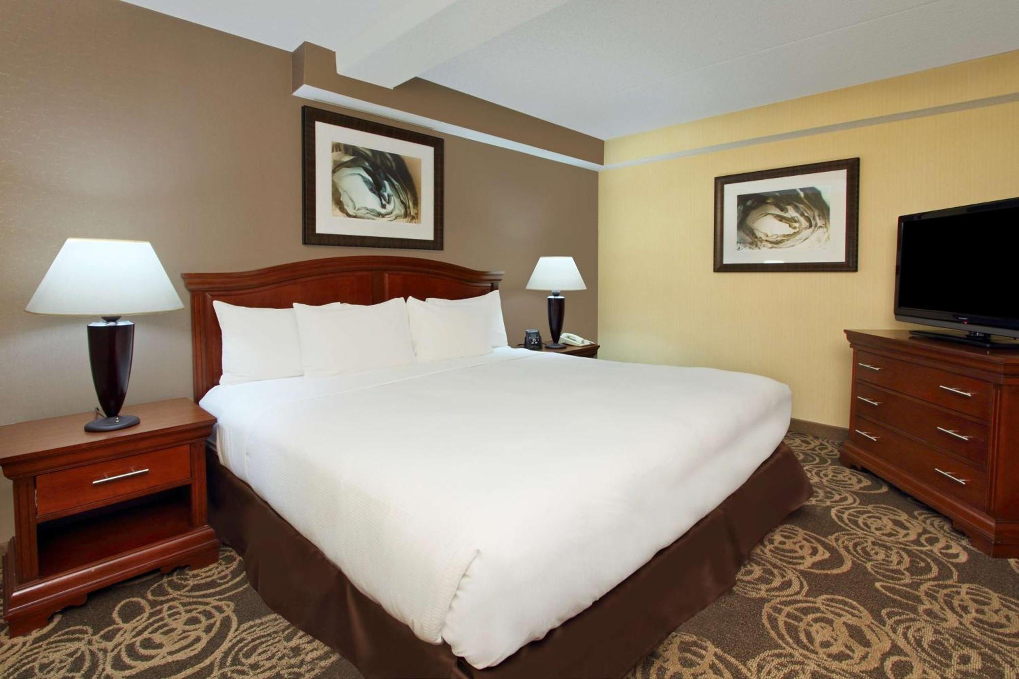 Doubletree By Hilton Mahwah Exterior foto