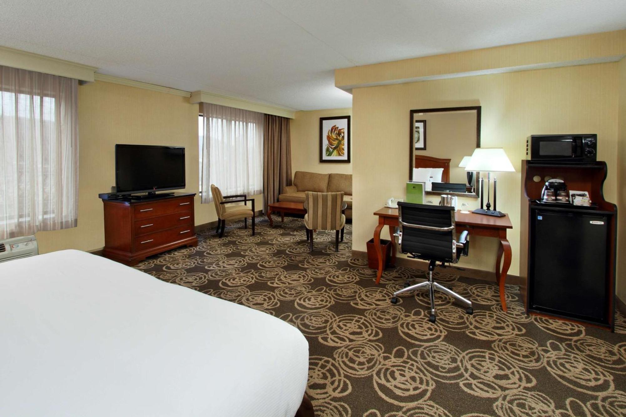 Doubletree By Hilton Mahwah Exterior foto