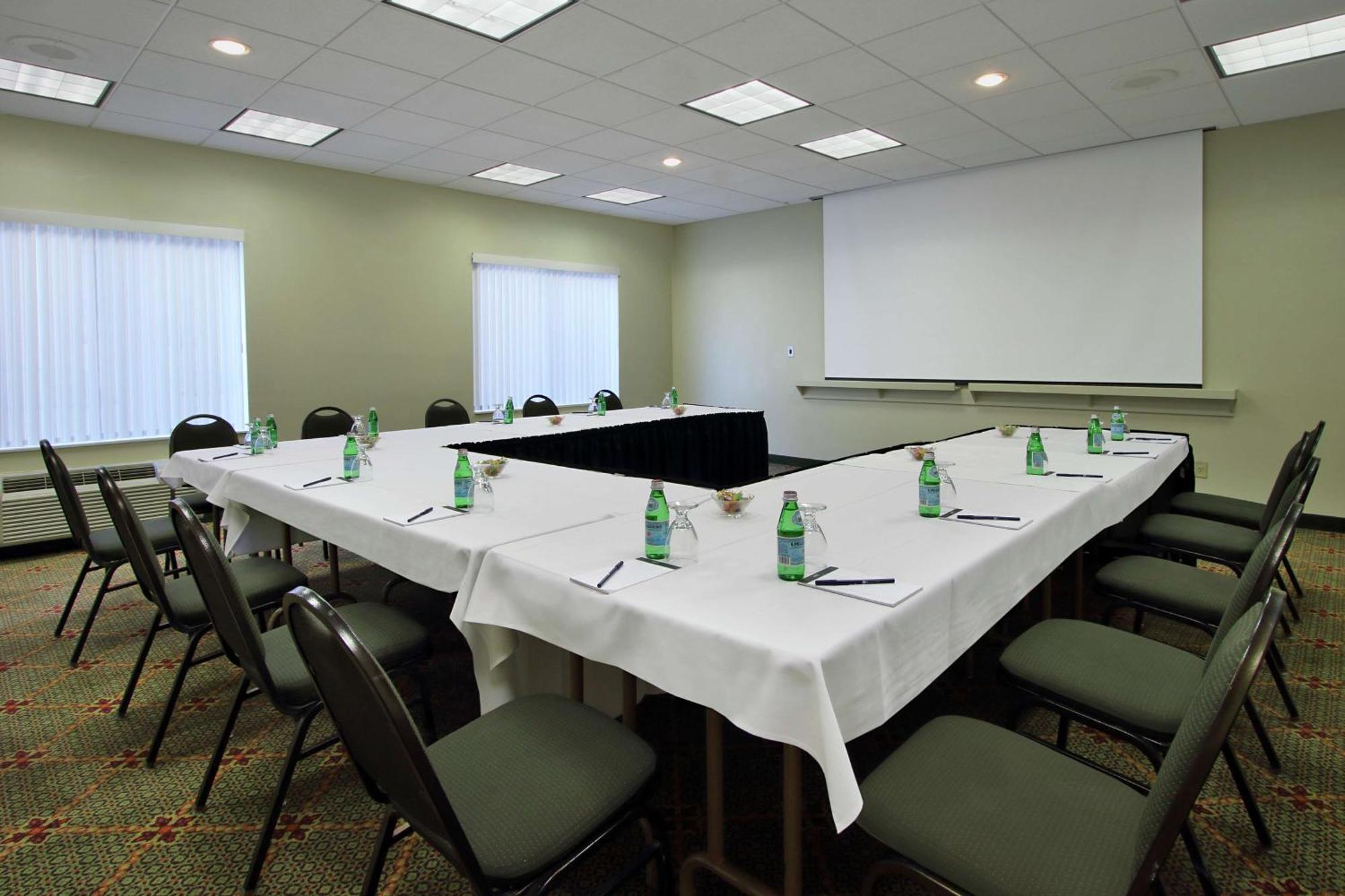 Doubletree By Hilton Mahwah Exterior foto